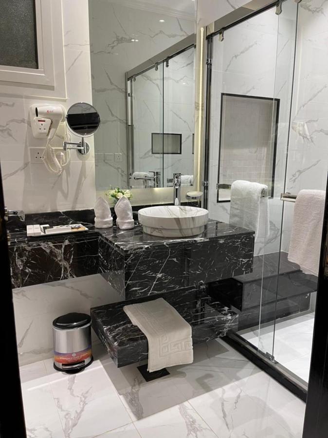 شقق خاصه بطابع حديث وفندقي - تسجيل ذاتي Private Apartments With Modern Vibes - Self Checkin Riade Exterior foto